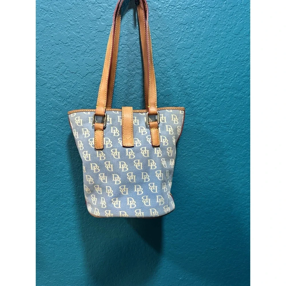 Vintage 1975‎ Dooney & Bourke Blue and Tan Canvas and Leather Handbag RARE